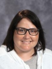 Ashleigh Goodrich : Elementary Art Teacher