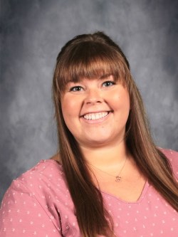 Miranda Benally : Reading Specialist